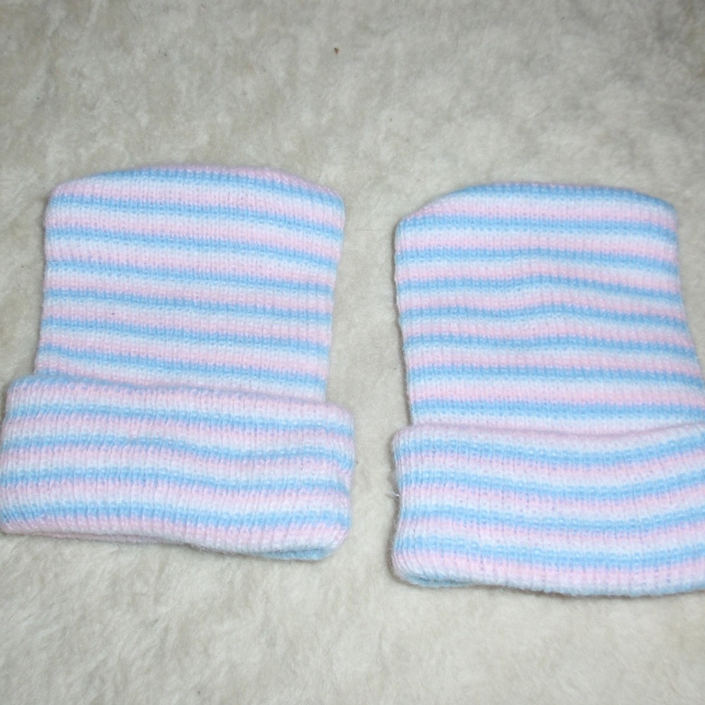 Premie skull caps